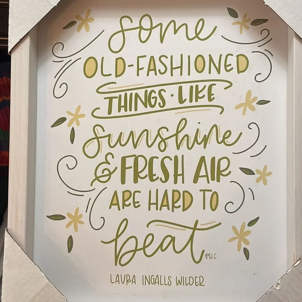 FRAMED ART WITH THOUGHTFUL SAYING‎